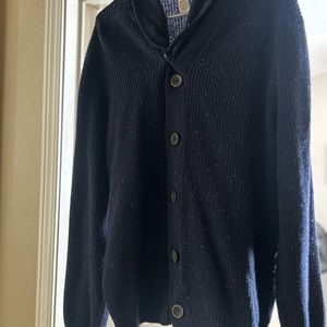 Button up, Dockers XL Men’s Knit Sweater. Worn once, great condition.